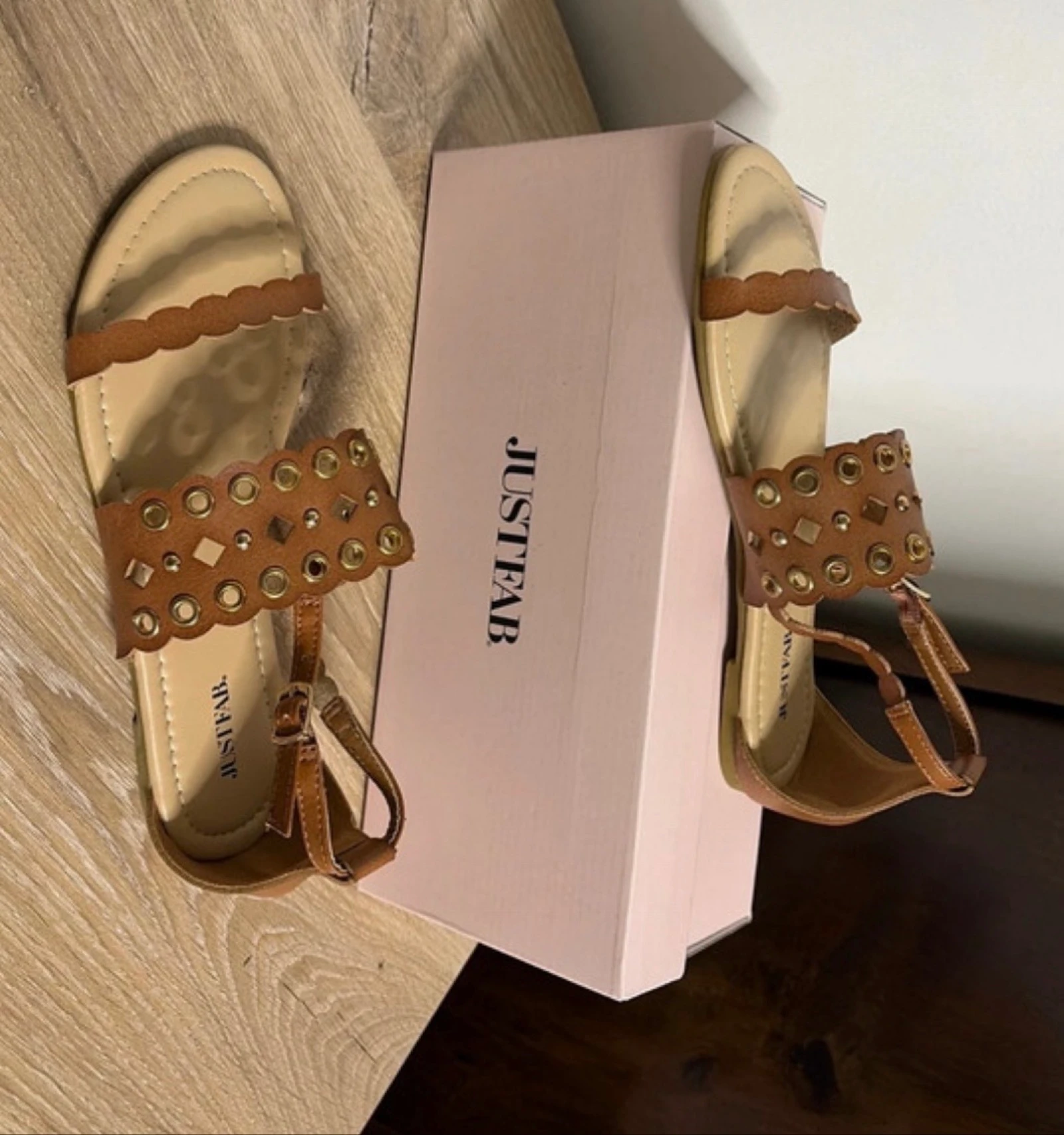 Nu pieds camel 